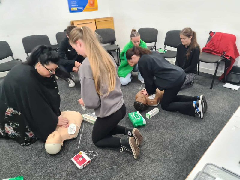 Basic Life Support (BLS) training in Cardiff